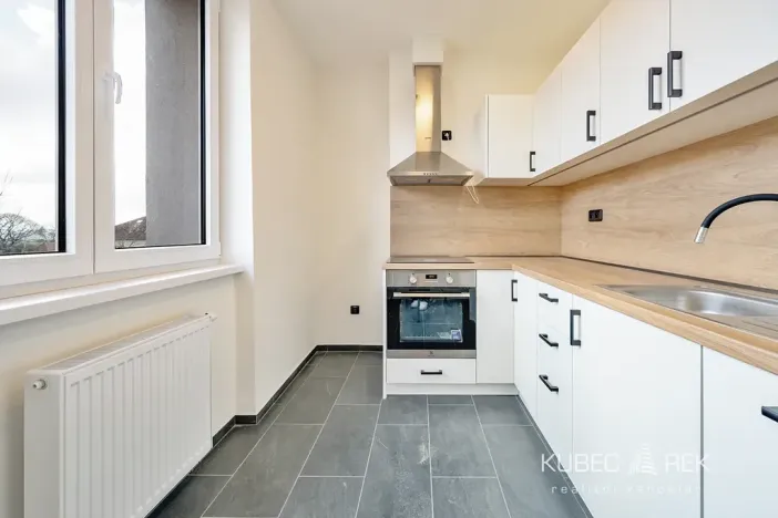 Prodej bytu 2+1, Pacov, Jana Vojny, 49 m2