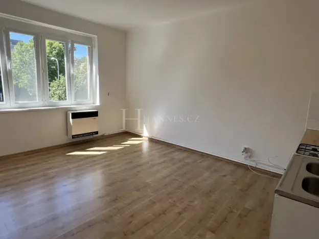 Pronájem bytu 1+kk, Praha - Vokovice, Africká, 31 m2