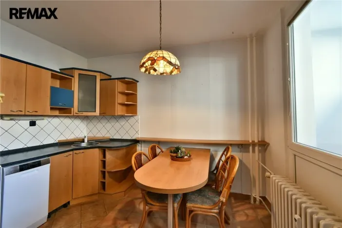 Prodej bytu 3+1, Hradec Králové - Nový Hradec Králové, třída Edvarda Beneše, 80 m2