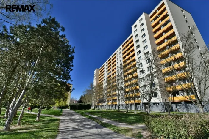 Prodej bytu 3+1, Hradec Králové - Nový Hradec Králové, třída Edvarda Beneše, 80 m2