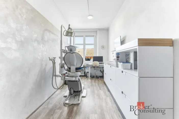 Prodej ordinace, Hradec Králové, 395 m2