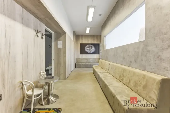 Prodej ordinace, Hradec Králové, 395 m2