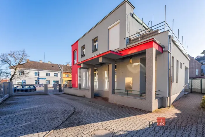 Prodej ordinace, Hradec Králové, 395 m2