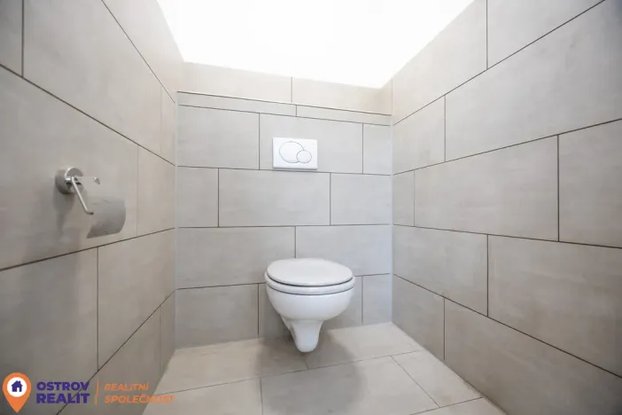 Prodej obchodního prostoru, Šumperk, Uničovská, 198 m2