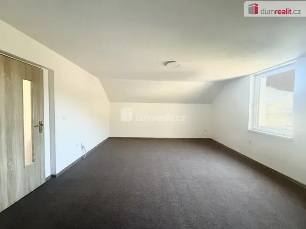 Pronájem bytu 2+1, Děčín - Děčín IX-Bynov, Teplická, 64 m2