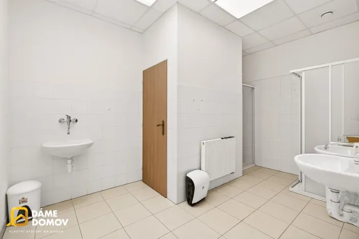 Pronájem skladu, Uherské Hradiště - Vésky, Zámostí, 2072 m2