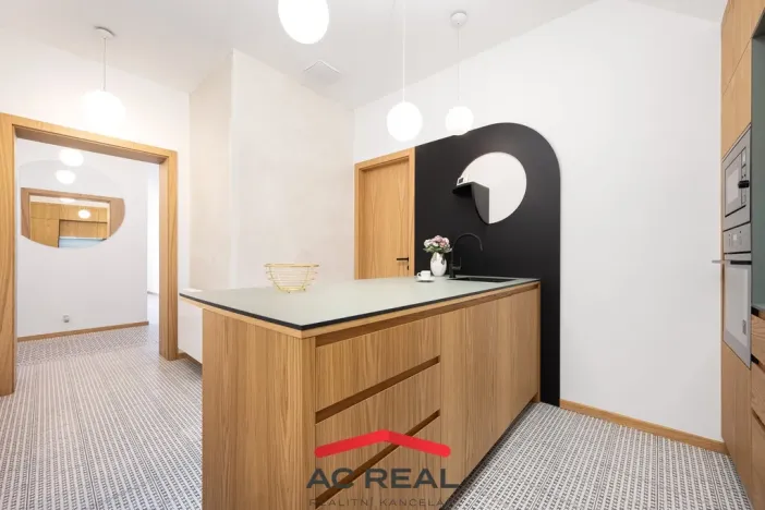 Pronájem bytu 2+1, Brno, Čápkova, 73 m2