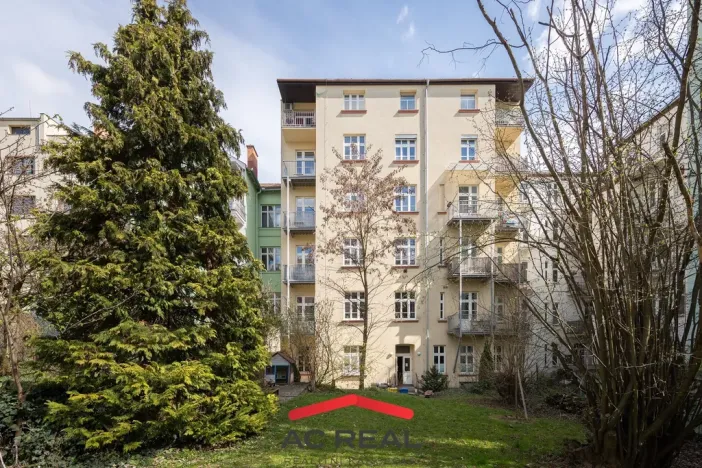 Pronájem bytu 2+1, Brno, Čápkova, 73 m2