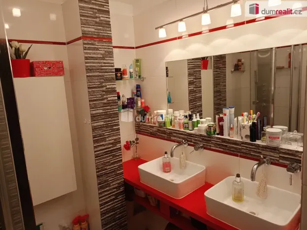 Prodej bytu 3+1, Ostrava - Moravská Ostrava, Poděbradova, 82 m2