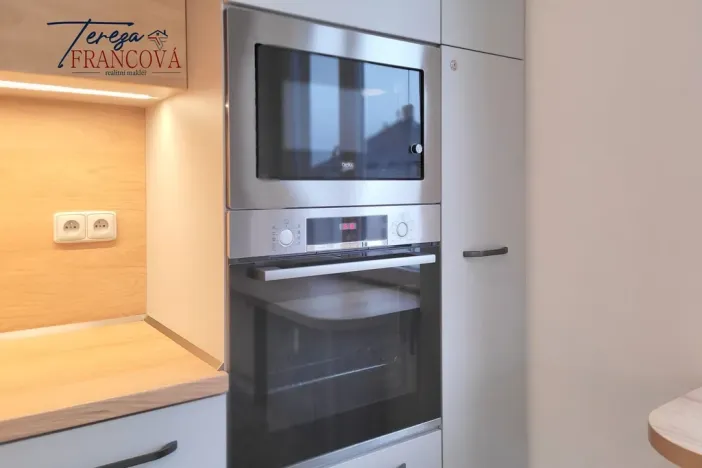 Pronájem bytu 2+1, Prostějov, Svatoplukova, 61 m2