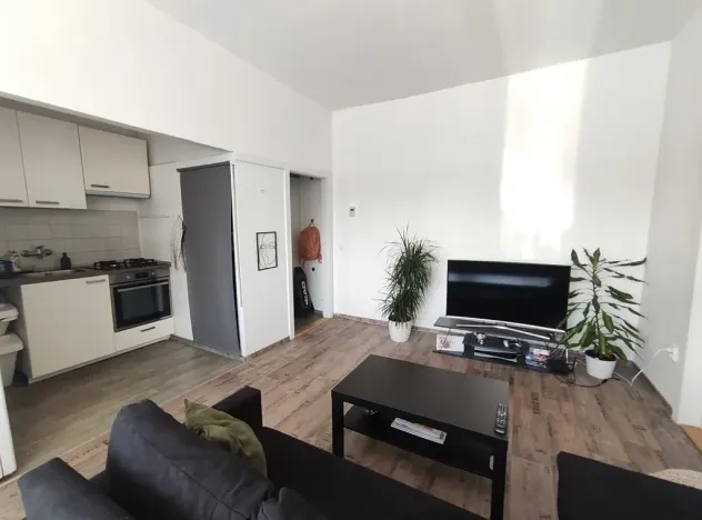 Pronájem bytu 2+kk, Praha, Pod kaštany, 48 m2