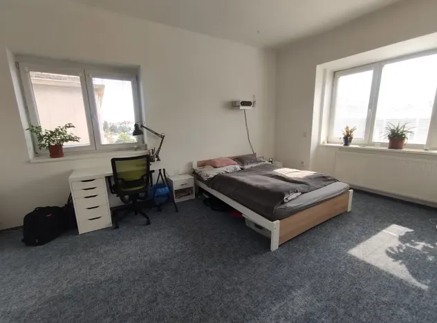 Pronájem bytu 2+kk, Praha, Pod kaštany, 48 m2