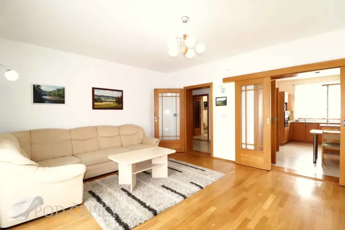 Pronájem bytu 3+1, Zastávka, Čapkova, 95 m2