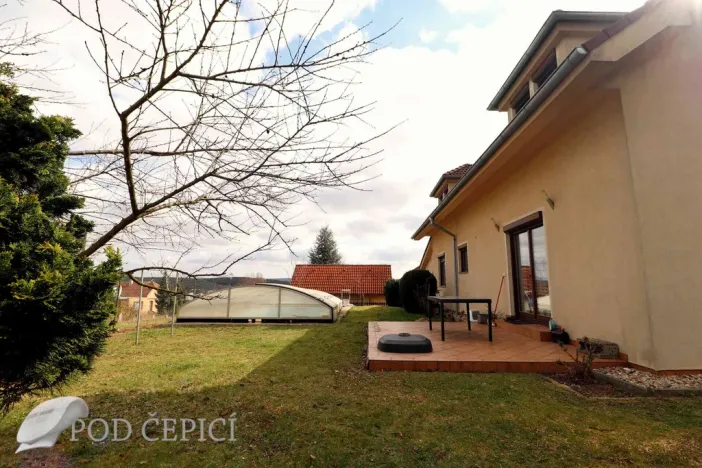 Pronájem bytu 3+1, Zastávka, Čapkova, 95 m2