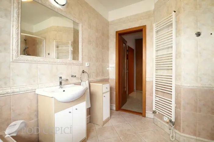 Pronájem rodinného domu, Zastávka, Čapkova, 95 m2