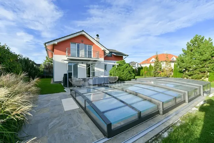 Pronájem vily, Zdiby, Centrální, 187 m2