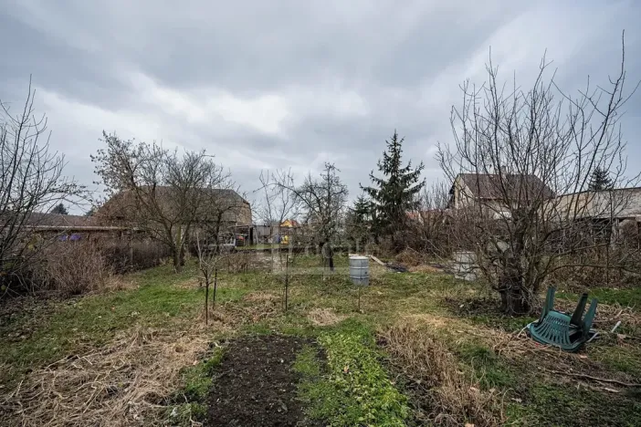 Prodej rodinného domu, Třebusice, 470 m2