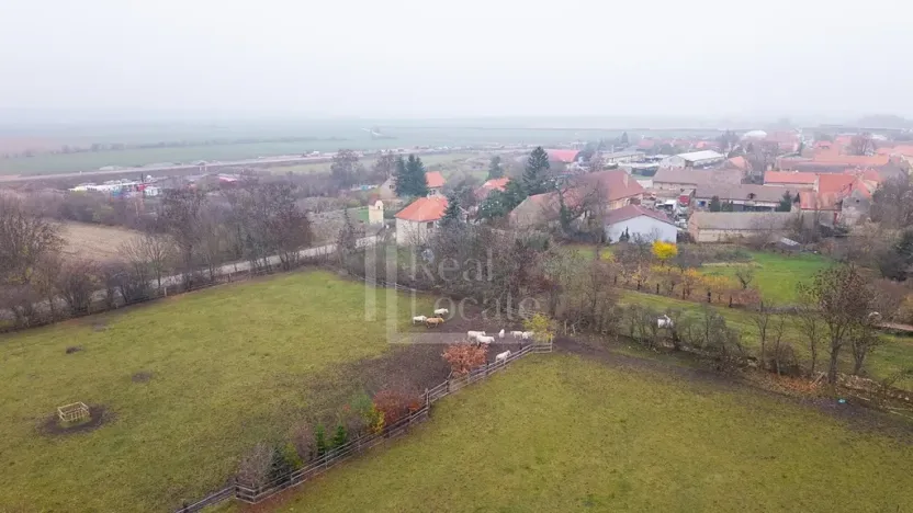 Prodej podílu pozemku, Třebíz, 161602 m2