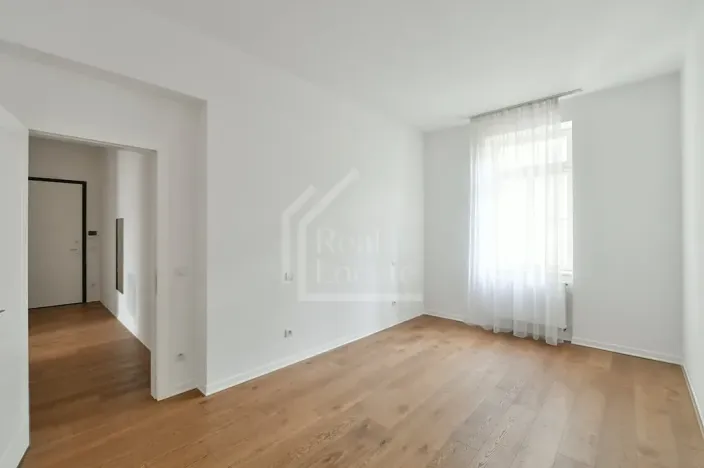 Pronájem bytu 3+kk, Praha - Smíchov, Kmochova, 69 m2