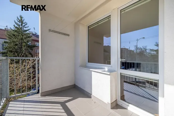 Pronájem bytu 4+kk, Praha - Libeň, Na hájku, 75 m2