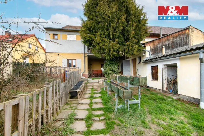 Prodej rodinného domu, Kladruby, Kostelní, 110 m2