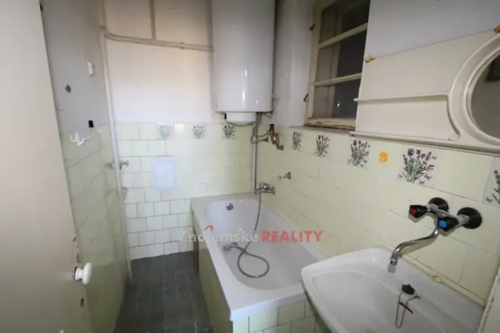 Prodej bytu 4+1, Znojmo, 17. listopadu, 100 m2