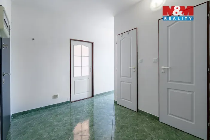 Prodej bytu 2+1, Milovice - Boží Dar, Krátká, 46 m2