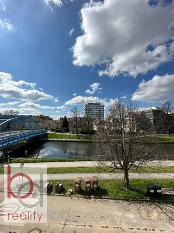 Prodej činžovního domu, České Budějovice, Na Nábřeží, 240 m2