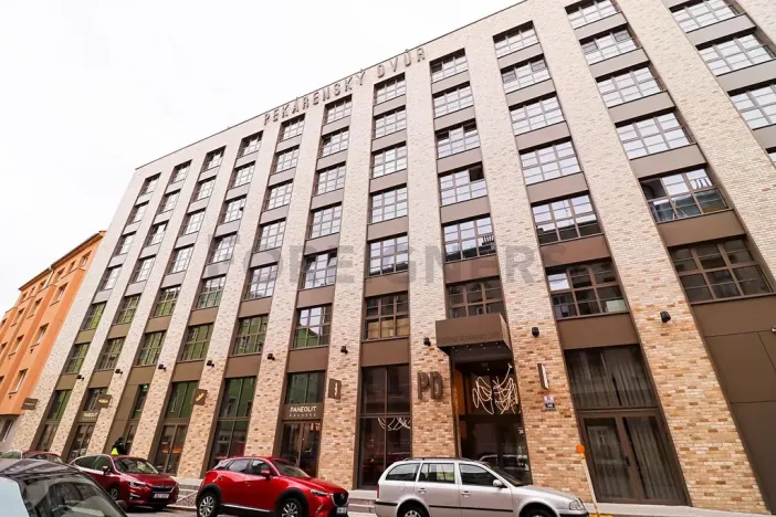 Pronájem bytu 2+kk, Brno, Bratislavská, 37 m2