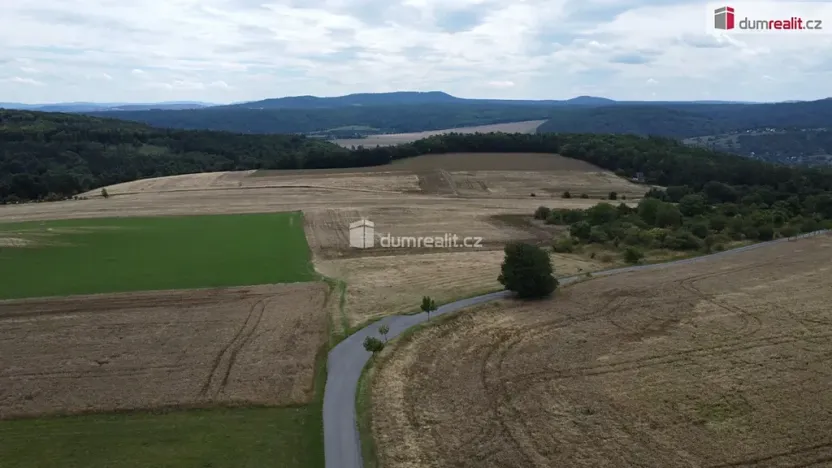 Prodej pozemku, Sýkořice, 3943 m2