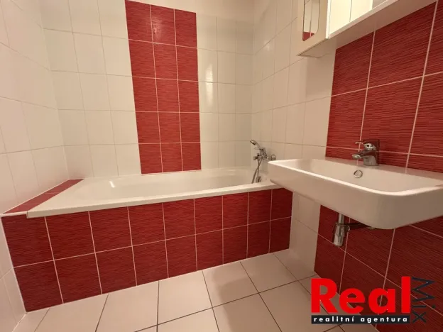 Pronájem bytu 1+kk, Brno - Líšeň, Sedláčkova, 40 m2