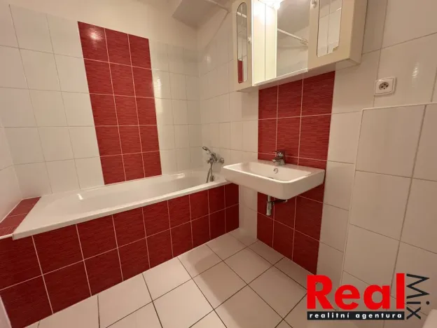 Pronájem bytu 1+kk, Brno - Líšeň, Sedláčkova, 40 m2