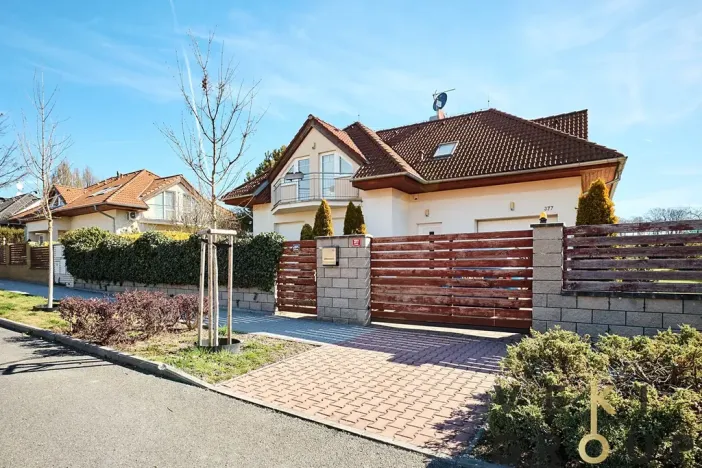 Pronájem rodinného domu, Zdiby, U Louže, 160 m2