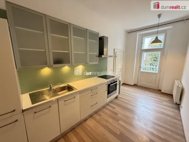 Pronájem bytu 2+1, Praha - Smíchov, U Nikolajky, 68 m2