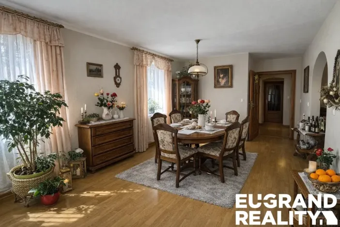 Prodej rodinného domu, Nový Bor - Janov, 219 m2