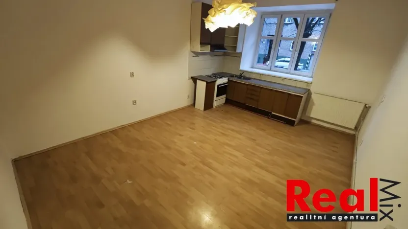 Pronájem bytu 2+kk, Brno - Veveří, Čápkova, 43 m2