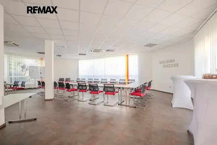 Prodej skladu, Plzeň, Dopravní, 9469 m2