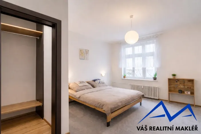 Prodej ubytování, Ostrava, náměstí Msgre Šrámka, 93 m2