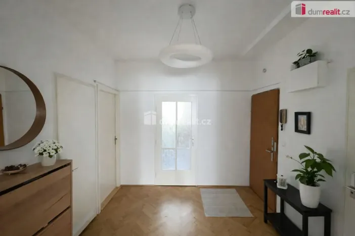 Pronájem bytu 3+1, Praha - Smíchov, Holečkova, 84 m2