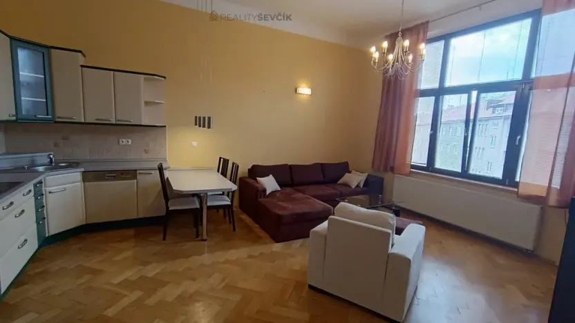 Pronájem bytu 2+kk, České Budějovice - České Budějovice 6, Žižkova tř., 62 m2