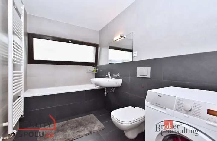 Pronájem bytu 1+kk, Praha - Bohnice, Pekařova, 34 m2