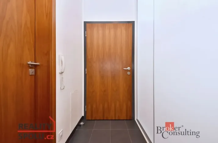 Pronájem bytu 1+kk, Praha - Bohnice, Pekařova, 34 m2