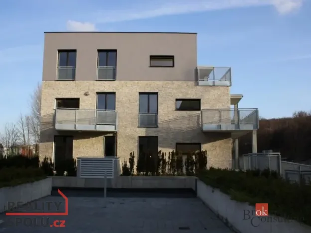 Pronájem bytu 1+kk, Praha - Bohnice, Pekařova, 34 m2