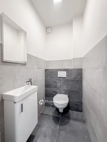 Pronájem bytu 2+kk, Znojmo, Vančurova, 52 m2