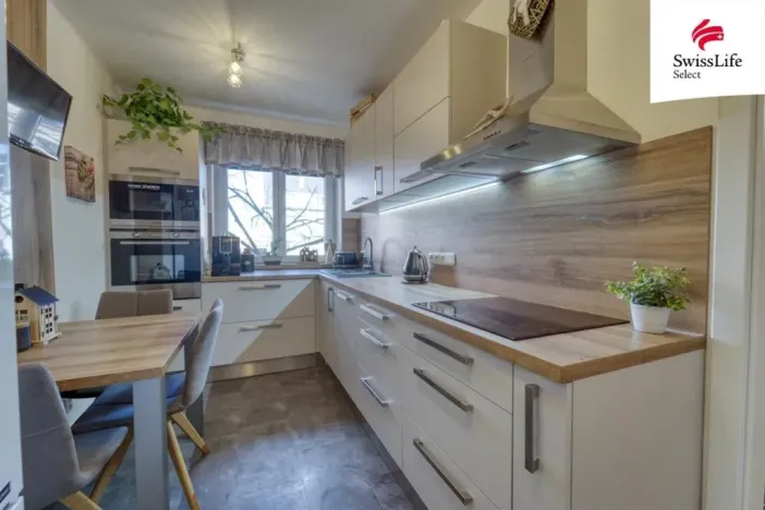 Prodej bytu 2+1, Plzeň, Chválenická, 69 m2