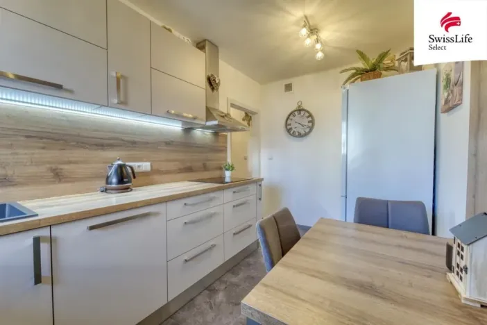 Prodej bytu 2+1, Plzeň, Chválenická, 69 m2