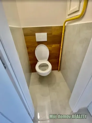 Pronájem bytu 2+kk, Praha - Ďáblice, Ďáblická, 50 m2