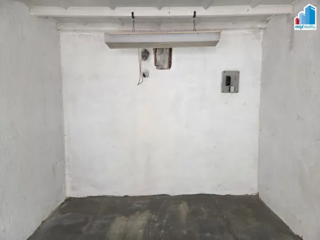 Pronájem garáže, Plzeň, Na Sklárně, 18 m2