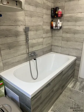 Pronájem bytu 1+1, Ústí nad Labem, Bratislavská, 38 m2