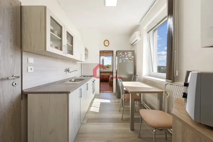 Prodej bytu 3+1, Čejč, 80 m2